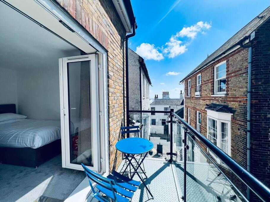 100 Steps To Broadstairs Beach - 2 Bedroom 3 Beds Eksteriør bilde