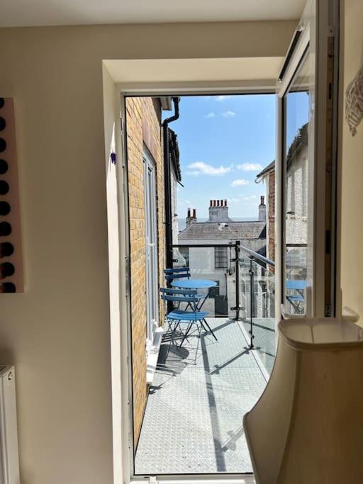 100 Steps To Broadstairs Beach - 2 Bedroom 3 Beds Eksteriør bilde